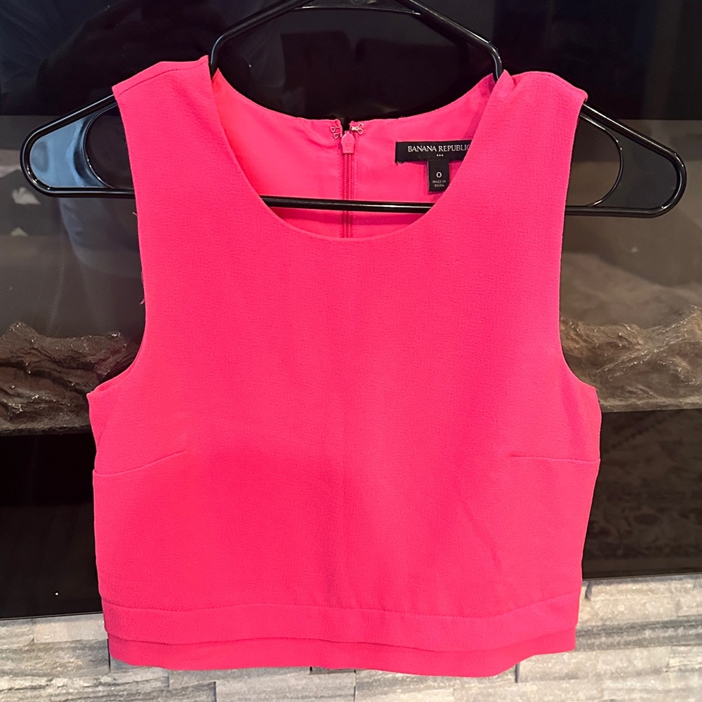 Banana Republic Vibrant Pink Cropped Shell Top
